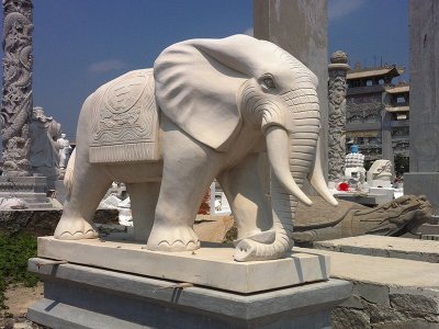 石雕大象4 