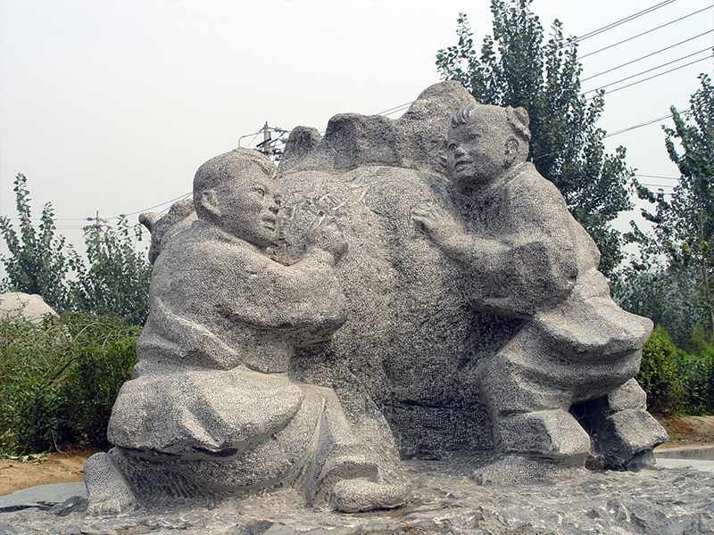 公园石雕人物像